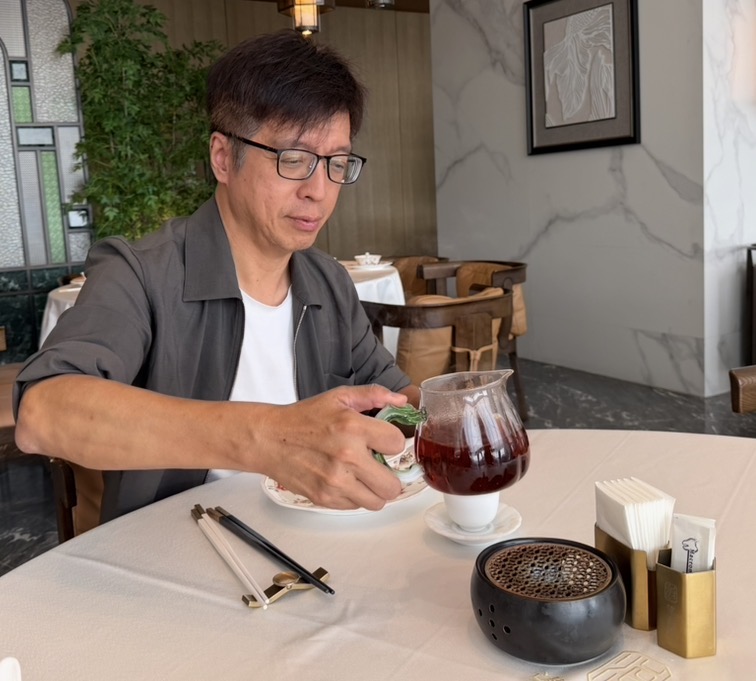 快10月了，我開始「撤」，準備10月初全倉現金。