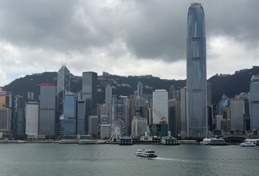 由華潤和越秀的開價，你認為樓市仍好好境？